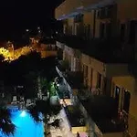 Hotel Grand Pam 3*